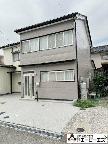 高岡市 木津 (新高岡駅) 2階建 4LDK