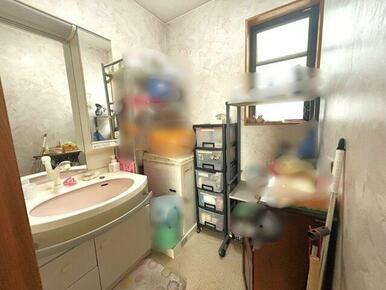 シンプルで使いやすい洗面台になります！