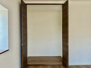 「２階洋室３」収納