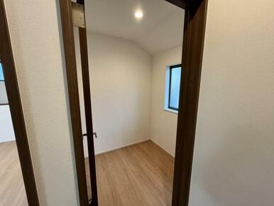 収納やちょっとしたお部屋としてもお使いいただけます＾＾