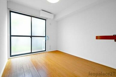 実際と異なる場合がございます。