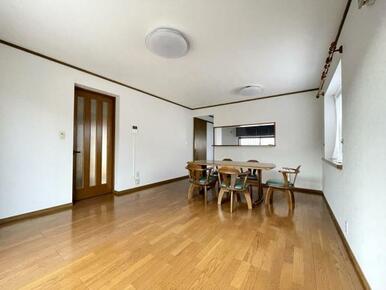 リビングは家族団らんの大切な空間です＾＾