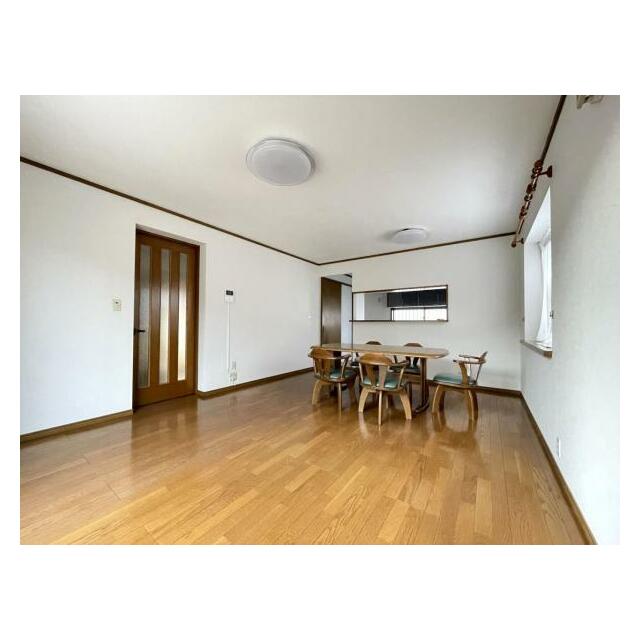 リビングは家族団らんの大切な空間です＾＾