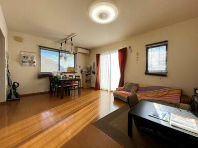 リビングは家族団らんの大切な空間です＾＾