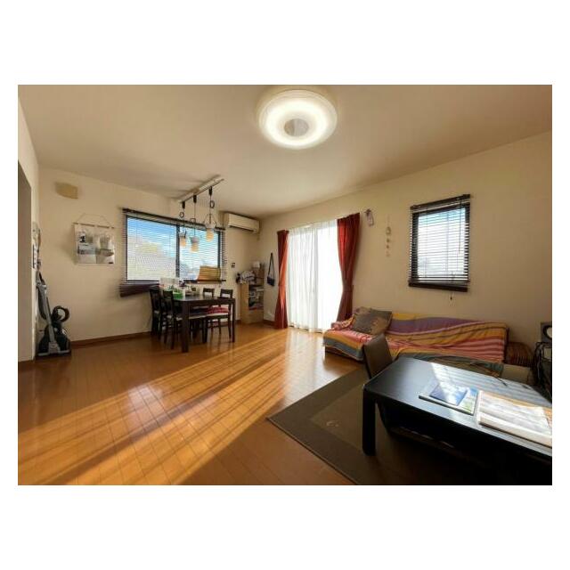 リビングは家族団らんの大切な空間です＾＾