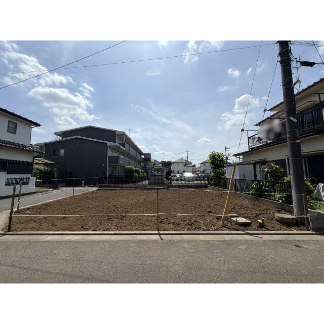 東側から
