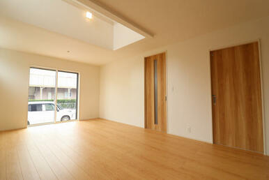 (1)号棟 LDK（19.0帖）