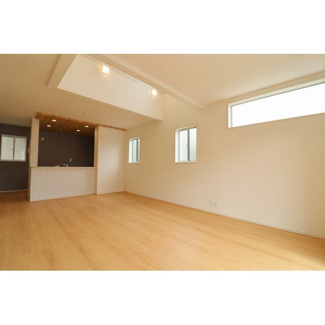 (1)号棟 LDK（19.0帖）
