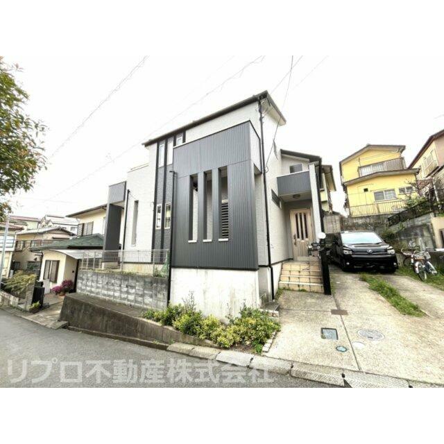 外壁塗装済みの４LDK♪室内リフォームもご相談ください♪敷地面積５４坪以上！駐車スペース２台分あり！車