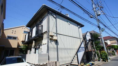 閑静な住宅街にございます☆