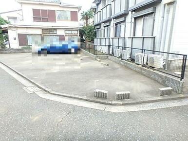 敷地内駐車場有（※空き状況・サイズ要確認）