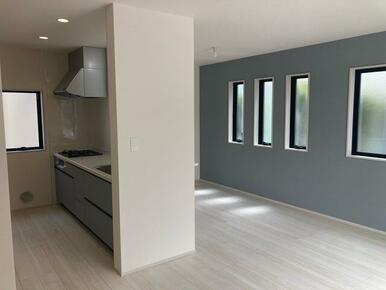 おうち時間を楽しむにはリビングを大好きな空間にするのがいちばん（2号棟）