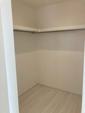 賢く収納しながら季節ごとの装いを楽しみたい（2号棟）