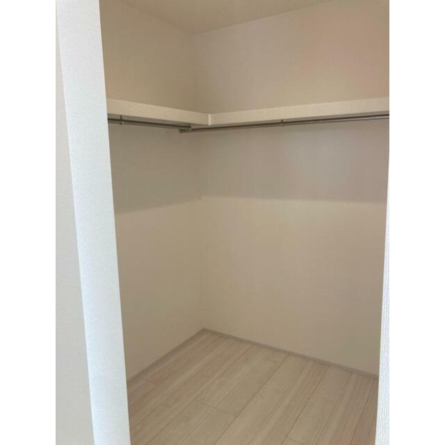 賢く収納しながら季節ごとの装いを楽しみたい（2号棟）