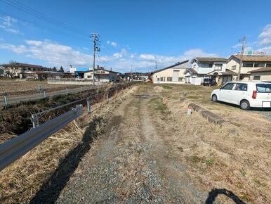 敷地西側接道部分道路（幅員４．５ｍ）