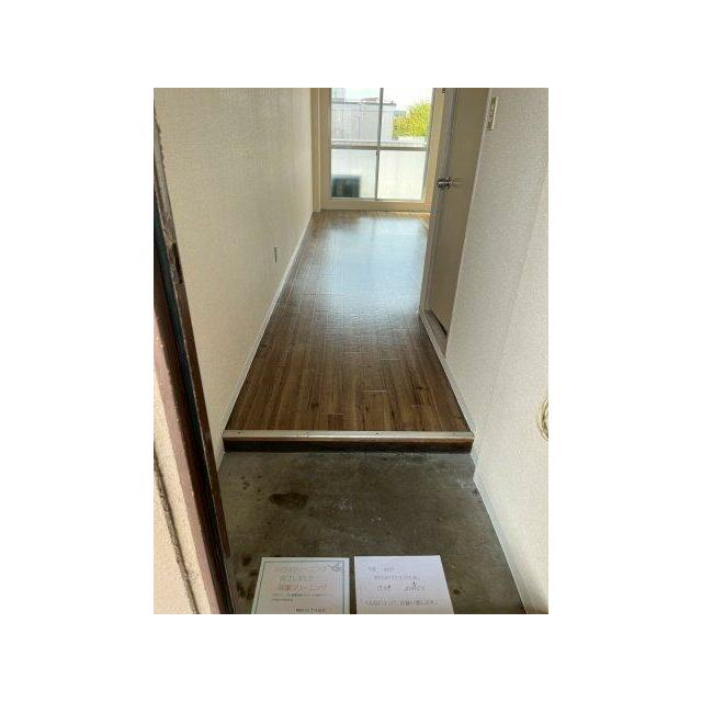収納もある玄関です