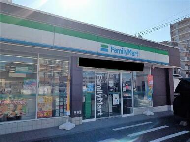 備品は部屋毎に異なります。１Ｆのみフローリング