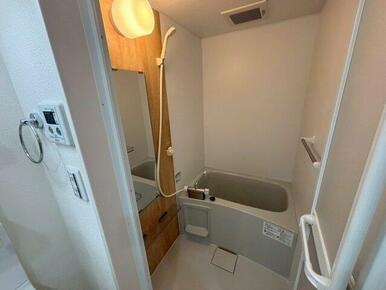 ※306号室の室内写真を掲載しております。