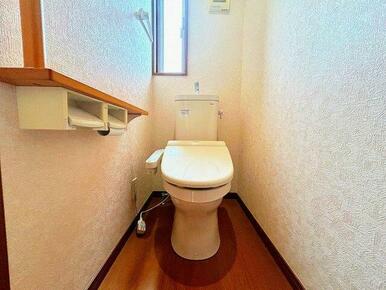 「２階トイレ」混み合う時間帯にも重宝する各階設置の便利なトイレです。