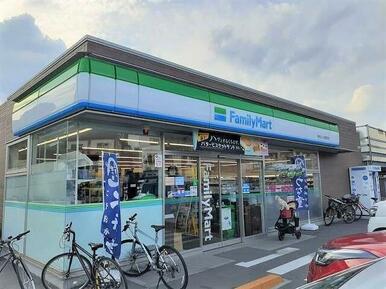 ファミリーマート 東村山八坂駅