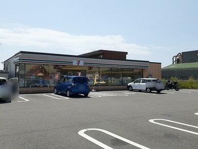 セブンイレブン静波店