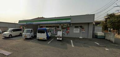 ファミリーマート鶴ヶ島鶴ヶ丘店
