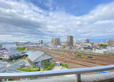 「駅近眺望」駅徒歩圏内の利便性に加え、抜け感のある景色が魅力です