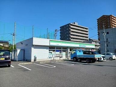ファミリーマート高松茜町店さん