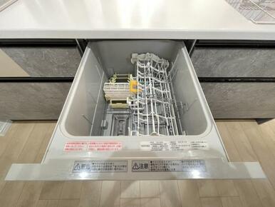 毎日の家事を軽減できる食器洗浄機付きです＾＾