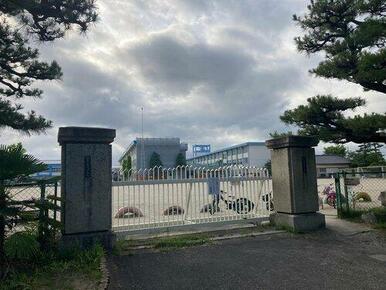 四日市市立羽津小学校