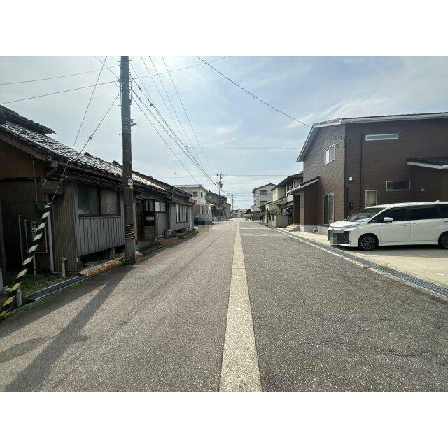 前面道路融雪装置付き！