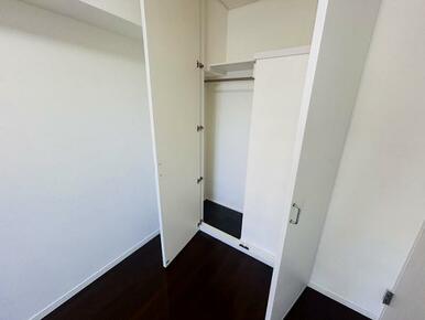 洋室約5.5帖クローゼット