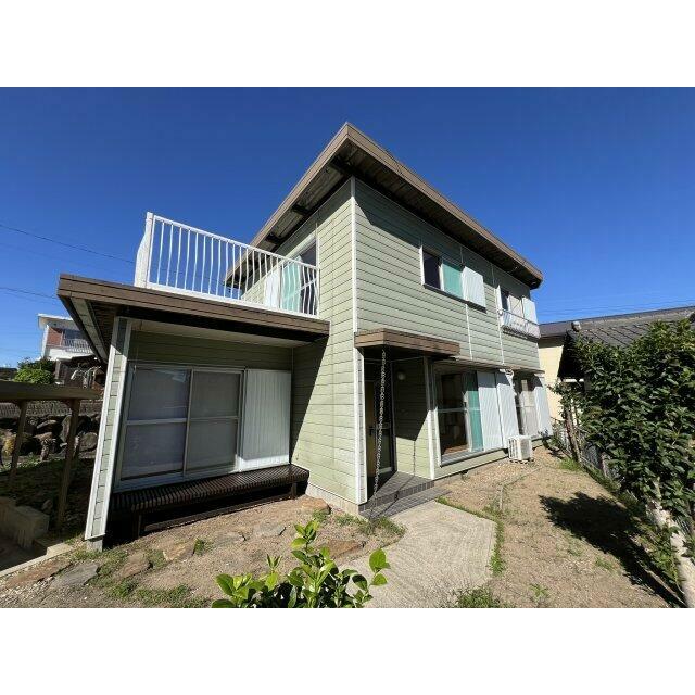 広々とした庭付き♪家庭菜園も可能です♪