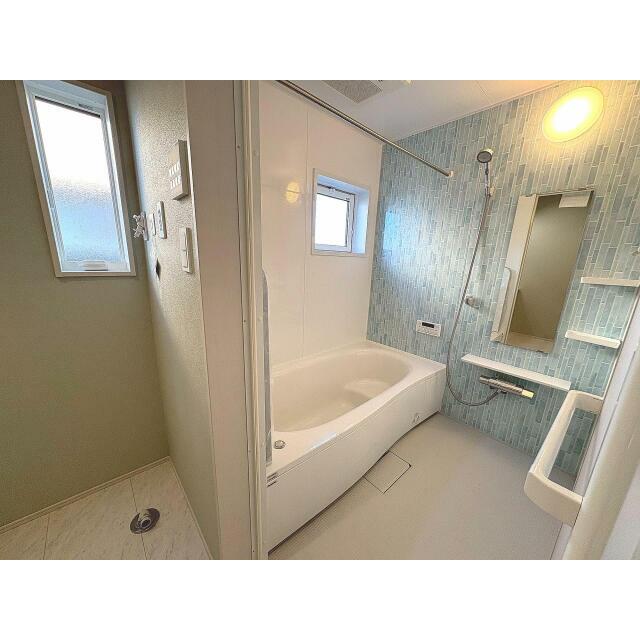 暖房換気乾燥機付浴室