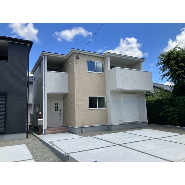 日を重ねるごとにこの佇まいに愛着が湧いてきそう（2号棟）