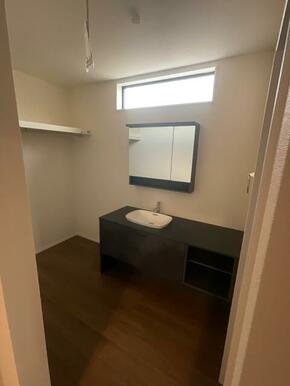 お気に入りの洗顔＆歯磨きアイテムで毎日を楽しく清潔に（1号棟）