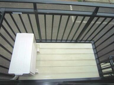 南向きのバルコニー（写真は別号室のものです）