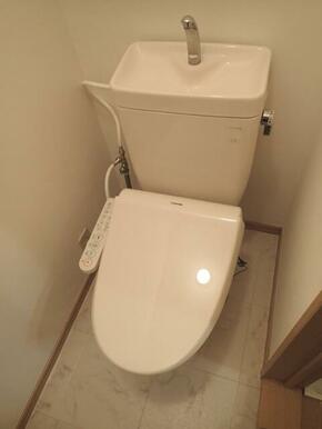 ウォシュレット完備