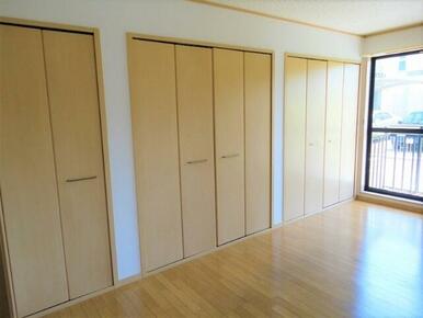 収納が多い為お部屋を広く使えます