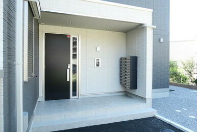 エントランス部分（オートロック付き）