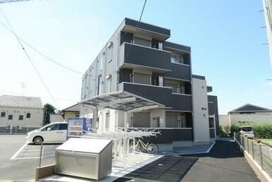 駐輪場と敷地内ゴミ置場