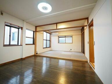 11JのLDKと6Jの和室を繋げればより広々と使えます