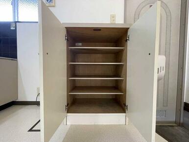玄関収納