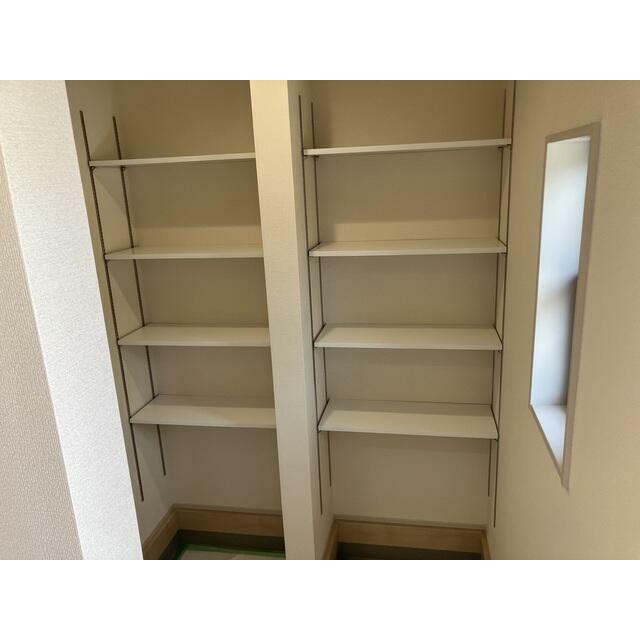 便利グッズや収納アイテムを駆使してテトリス感覚で整理整頓を楽しんでみては？（1号棟）