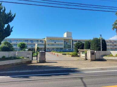 八街市立実住小学校