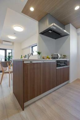 Cタイプ2025年12月撮影 MR603号室で調度品等は含まれません