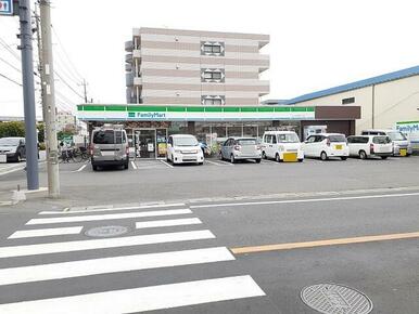 ファミマ　さいたま西堀３丁目店
