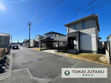 東側約6M幅員の公道。車の出し入れもスムーズに行えます＾＾