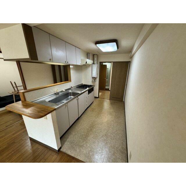 キッチンは独立キッチンです♪