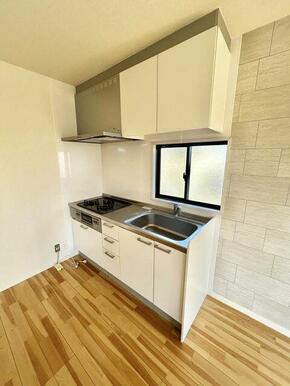 apartment 山内町大字三間坂